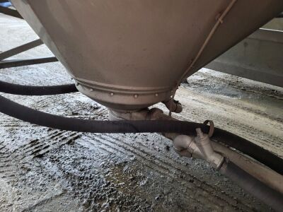 2022 Feldbinder 40³ Triaxle 2 Pot Powder Tank Trailer - 10