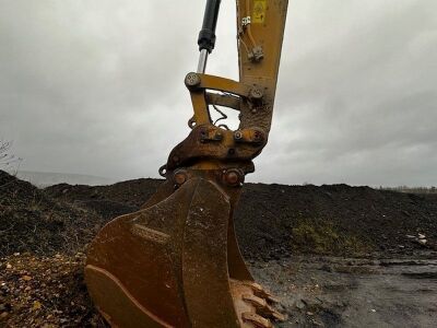 2020 CAT 352F Tracked Excavator - 5