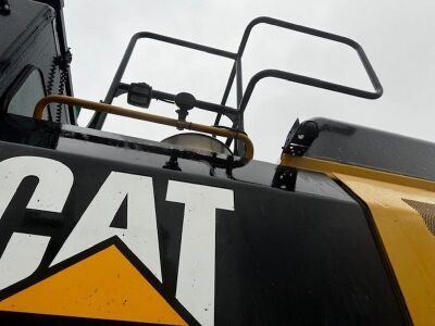 2020 CAT 352F Tracked Excavator - 11