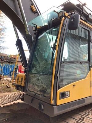 2014 Volvo EC220DL Excavator - 6