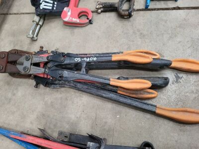 Quantity of Bolt Cutters