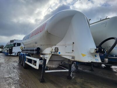 2013 Spitzer 37³ Triaxle 2 Pot Powder Tanker