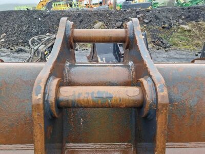 1750mm Digging Bucket - 6