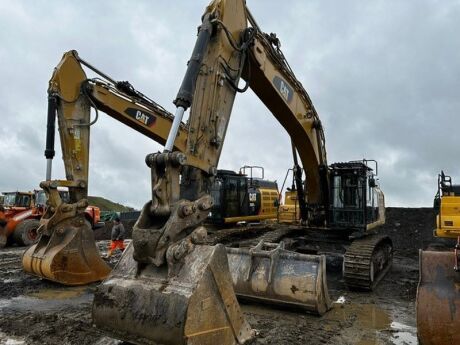 2020 CAT 352F Excavator