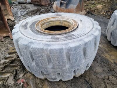 Bridgestone 33/65 R29 Earth Mover Tyre - 6