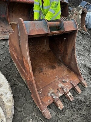 4ft Digging Bucket 80mm pins