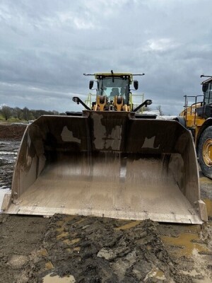 2022 CAT 982 Wheeled Loading Shovel - 2