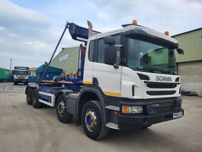 2015 Scania P370 8x4 Hook Loader