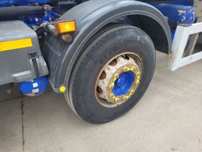 2015 Scania P370 8x4 Hook Loader - 8