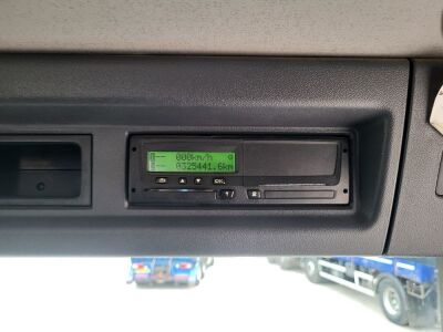 2015 Scania P370 8x4 Hook Loader - 15
