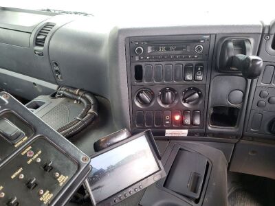 2015 Scania P370 8x4 Hook Loader - 16