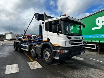 2015 Scania P370 8x4 Hookloader