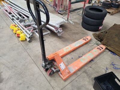 Pallet Truck - 2