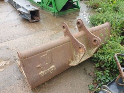 6ft Tusker Ditching Bucket - 2