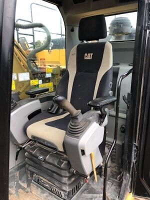 2015 CAT 320 EL Excavator - 18