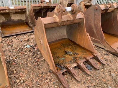 Strickland 4ft Digging Bucket 80mm Pins