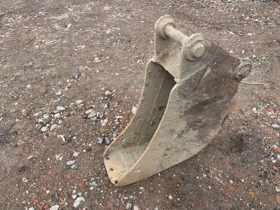 JCB 10" Digging Bucket - 45mm Pins