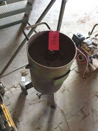 Shot Blasting Pot 