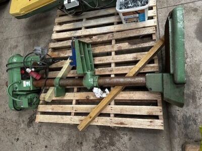 Box Ford 3 Phase Floor Standing Pillar Drill