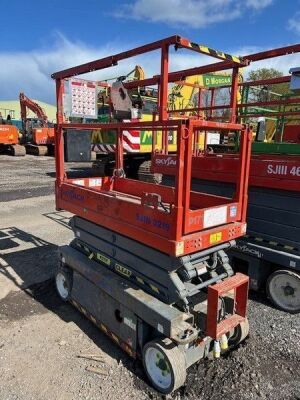 2011 Skyjack 3219 Scissor Lift