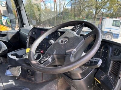 2014 Mercedes Arocs 8x4 Grab Loader - 21