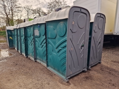 14 x Portaloos 