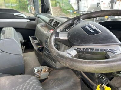 2016 MAN TGS 35.400 8x4 Steel Body Tipper - 20