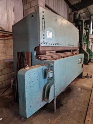 Liveredge 200ton Upstroking Brake Press - 10