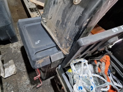 Tool Boxes, Unused Delta Plus Fall Protection Rope LOOO7150CD, Super Single Mud Wings, Lights & Bar  - 5