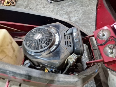Westwood Petrol Ride-On Lawn Mower - 5