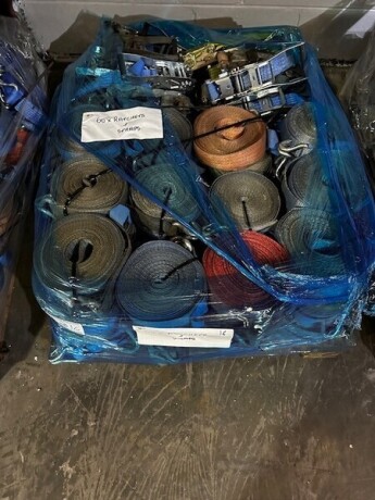 Pallet of 60x Ratchets & Straps