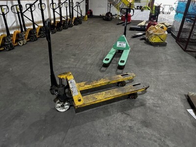 Total Source 2500kg Pallet Truck - 3