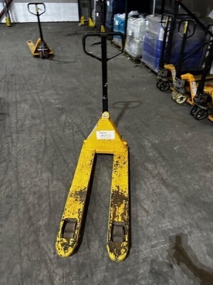 Total Source 2500kg Pallet Truck - 2