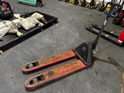 Chadwick Pallet Truck