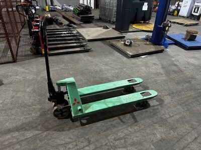 Mitsubishi Pallet Truck - 3