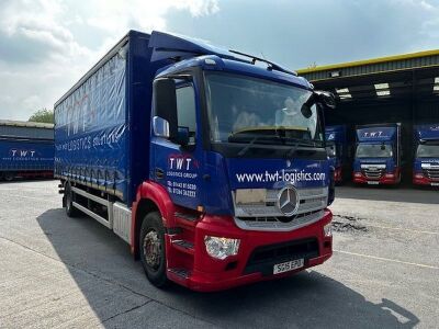 2015 Mercedes Antos 1824 4x2 Curtainside Rigid