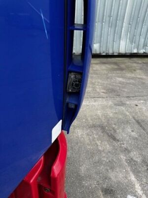 2016 DAF CF220 Low Sleeper Cab 4x2 Flatbed Rigid - 13