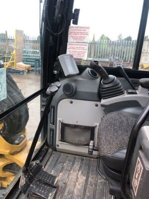 2018 CAT 305E2CR Mini Digger - 9