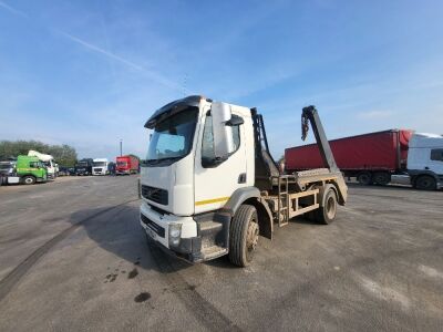 2013 Volvo FL 4x2 Telescopic Skip Loader