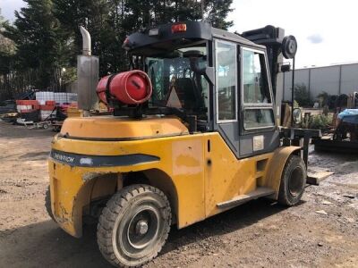 Jungheinrich Triple Mast Gas Forklift - 8