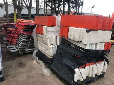 Qty of Plastic Safety Fencing Panels and Blocks  - 5