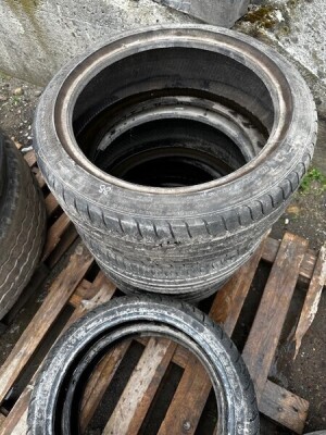 Quantity of Light Vehicle Wheels & Tyres - 4