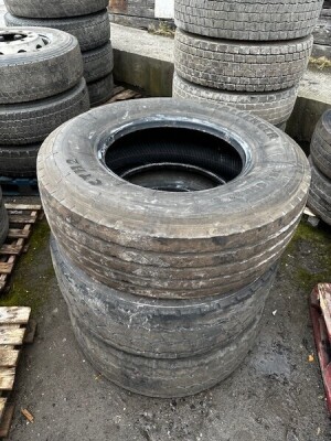 3x 385 65 R22.5 Tyres