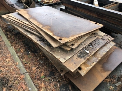 Qty of Steel Plates  - 2
