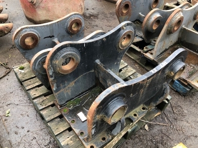 2 x Attachment Brackets Inc Abiljo for FH330 - 2