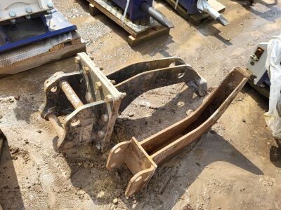 2x Excavator Trench Attachments + Top Plate - 35mm Pins - 2