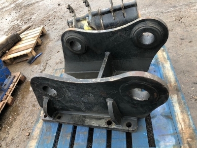 Attachment Bracket 100mm Pins  - 2