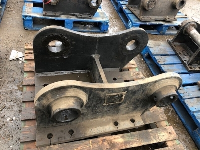 1 x Attachment 100 mm Pins Brackets - 2