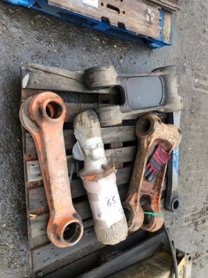 Qty of Excavator Parts - 4