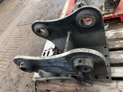 Attachment Bracket 100mm Pins  - 2